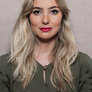 POR_16_Mariana_Machado